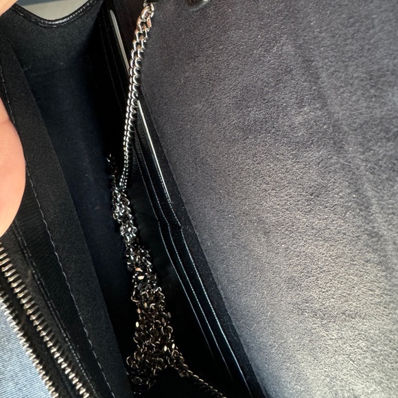 Fendi wallet on chain - Picture 8 of 8